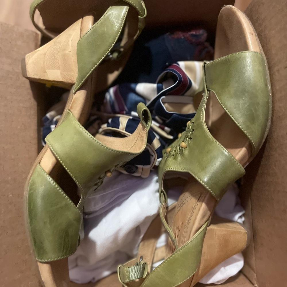 Small Mixed Modern/Vintage Mystery Box